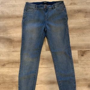 Buffalo Aubrey Ankle Grazer Jeans, Size 10/30